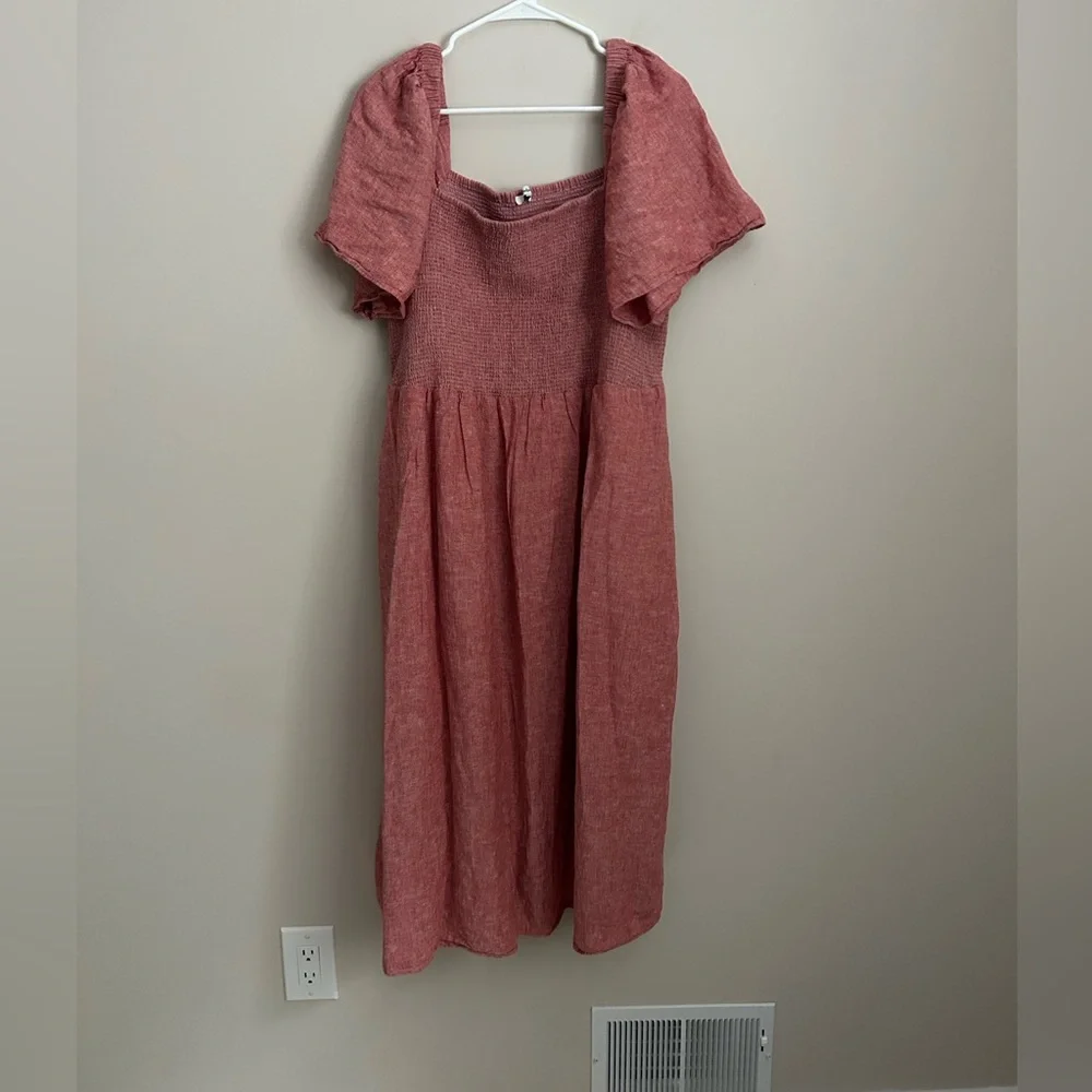 Madewell Lucie Linen Blend Smocked Midi Dress in Red - Picture 2 of 10